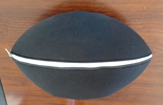 le stockage de voyage de boule de rugby du néoprène de 3MM met en sac avec la fermeture éclair 14.5*24*13.5 cm